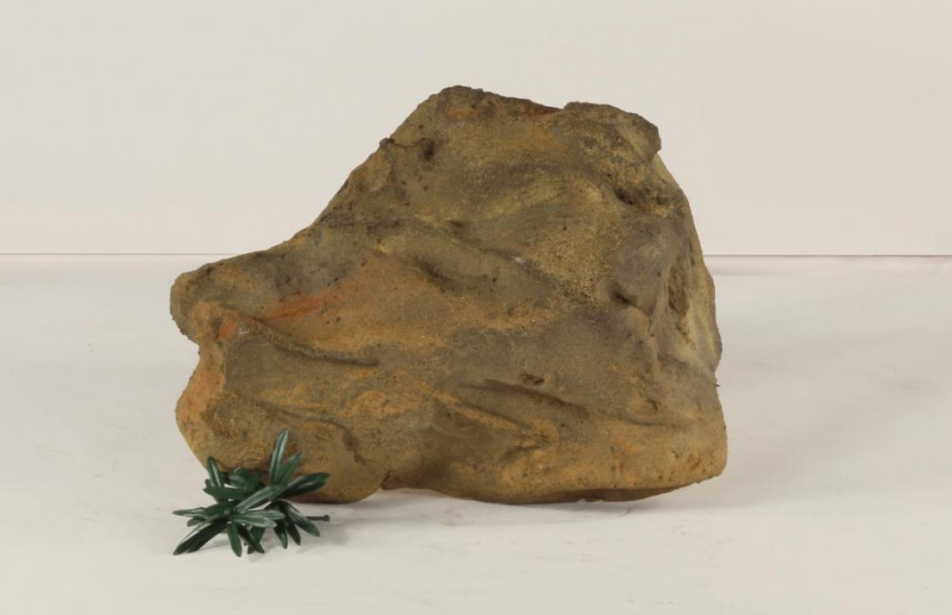 Edge Rocks | Swimming Pool Products | Universal Rocks