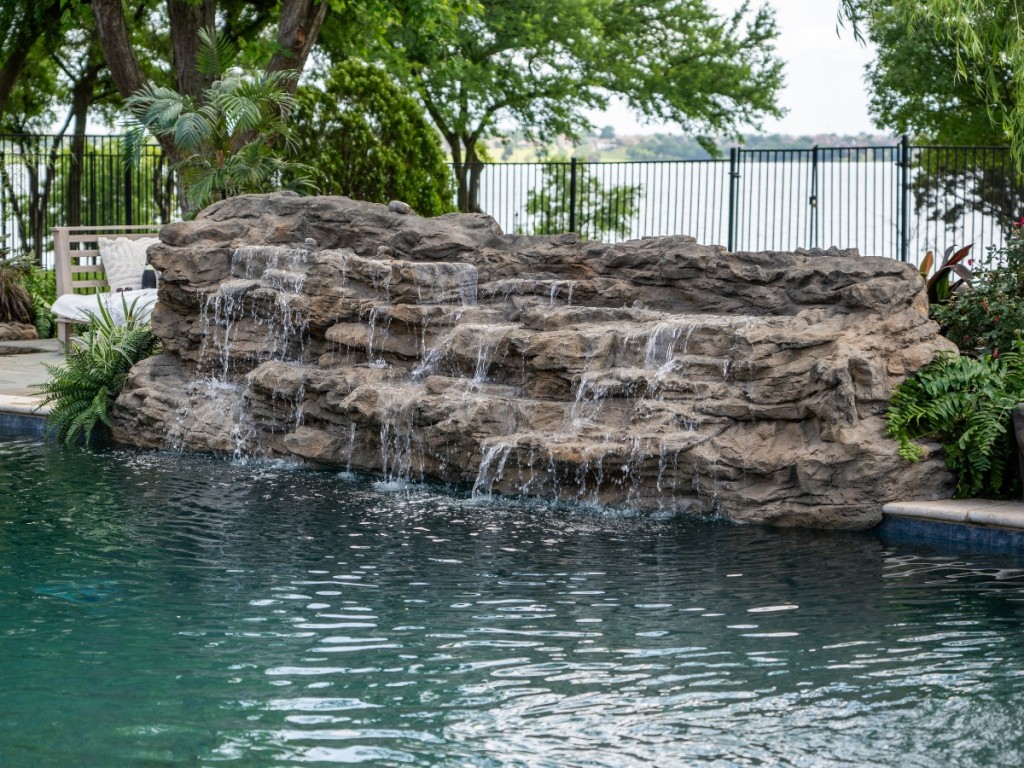Rock Pond Waterfalls | Outdoor & Backyard Waterfalls | Universal Rocks