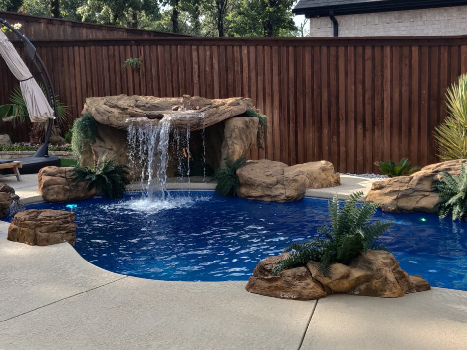 "GROTTO" SWIMMING POOL WATERFALL